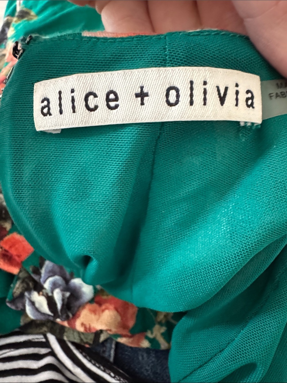Alice + Olivia Delora Fitted Green Floral Midi Dress w/ 3/4 Sleeves Size 4 - Picture 2 of 12